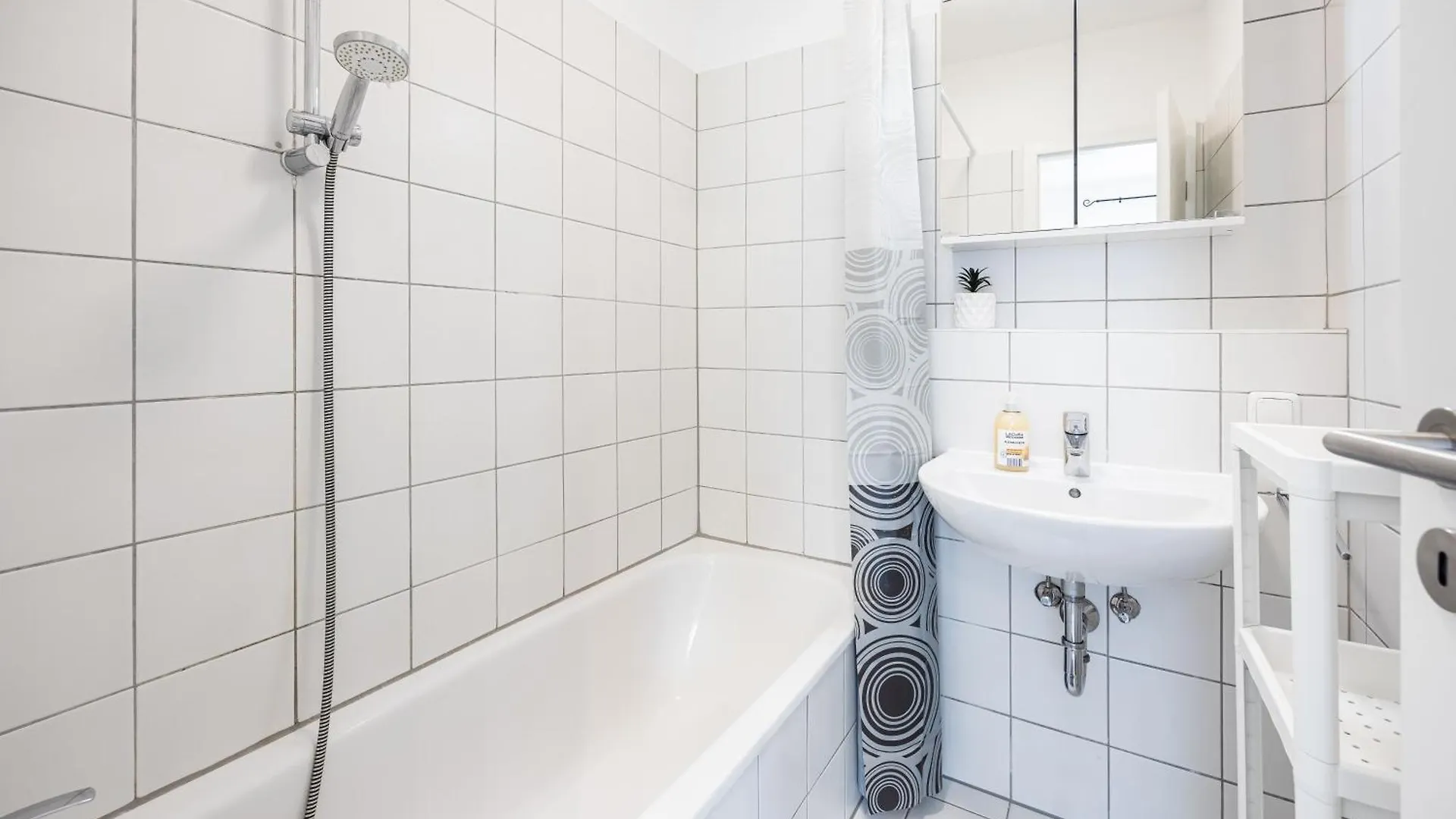 Easystay24 - Moderne Apartments In Frankfurt Und Nahe Zum Flughafen Francfort-sur-le-Main